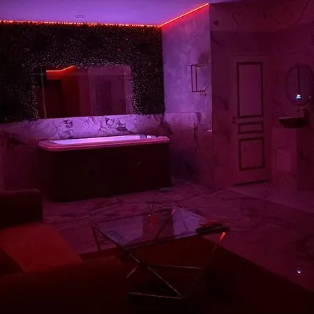 Le Palais Du Khalif Fabrègues