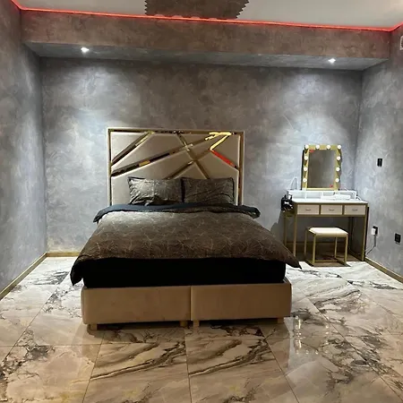 Le Palais Du Khalif * Fabrègues